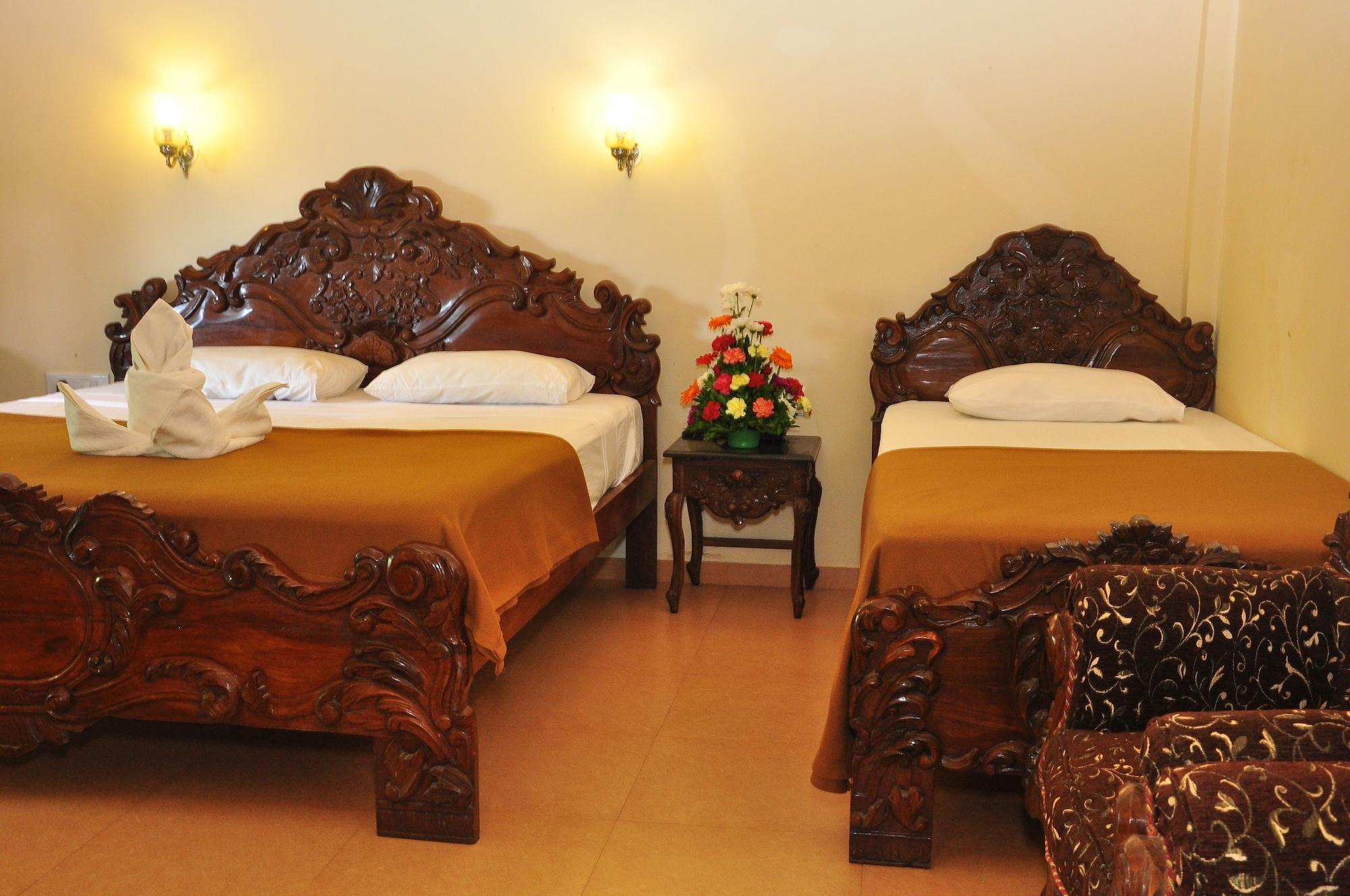 Mayflower Beach Resort By Casa Eternal Baga Bagian luar foto