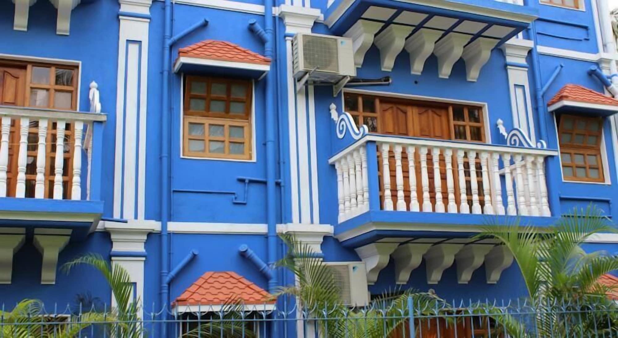 Mayflower Beach Resort By Casa Eternal Baga Bagian luar foto