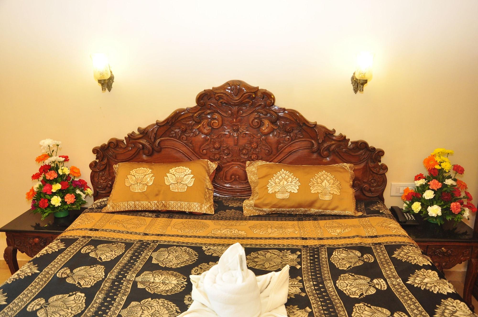 Mayflower Beach Resort By Casa Eternal Baga Bagian luar foto