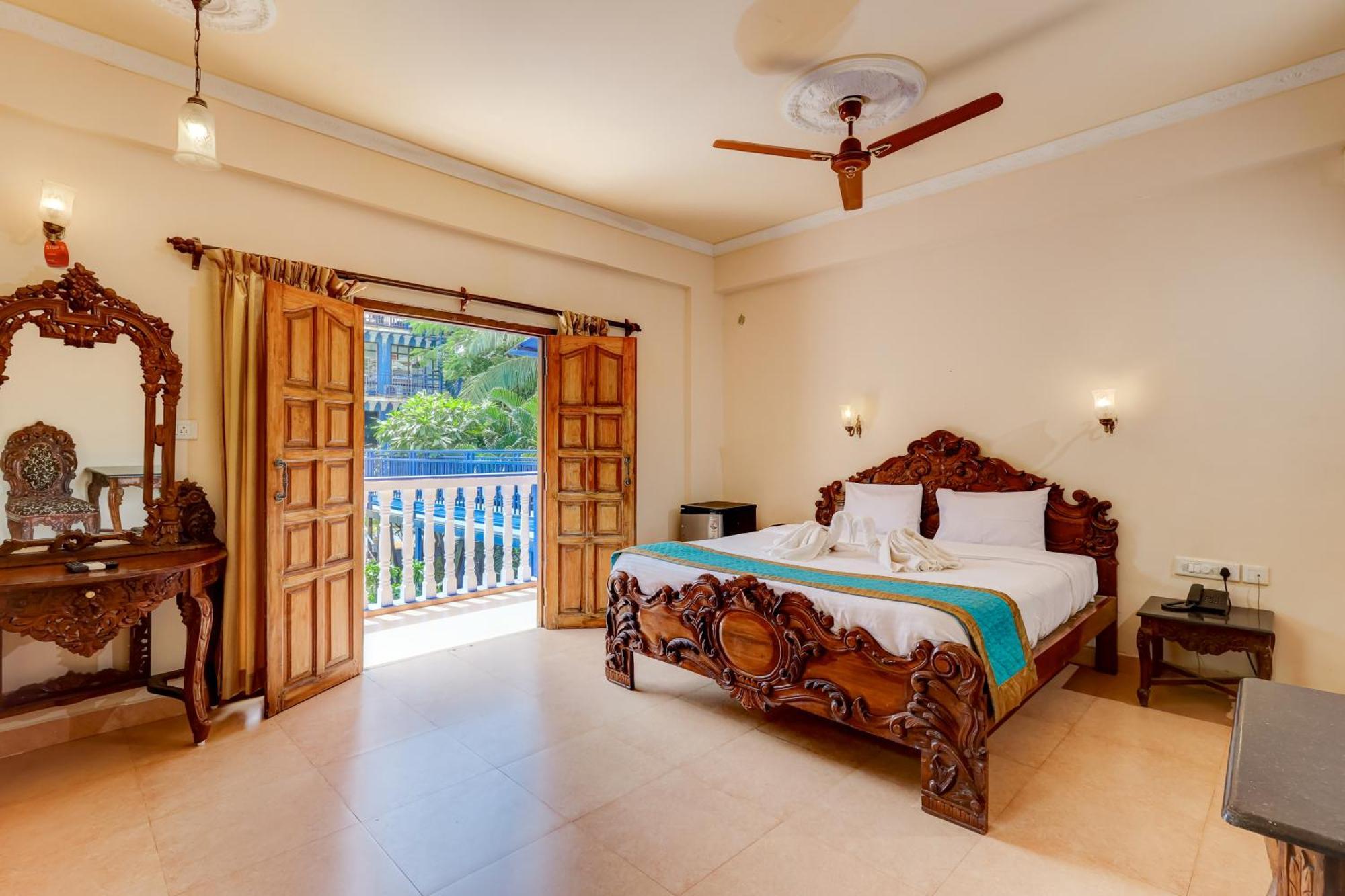 Mayflower Beach Resort By Casa Eternal Baga Bagian luar foto