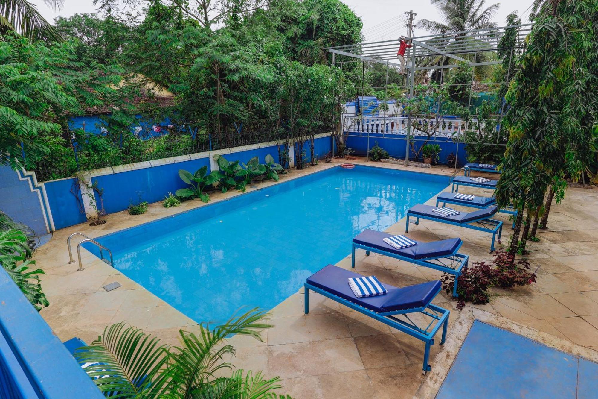 Mayflower Beach Resort By Casa Eternal Baga Bagian luar foto