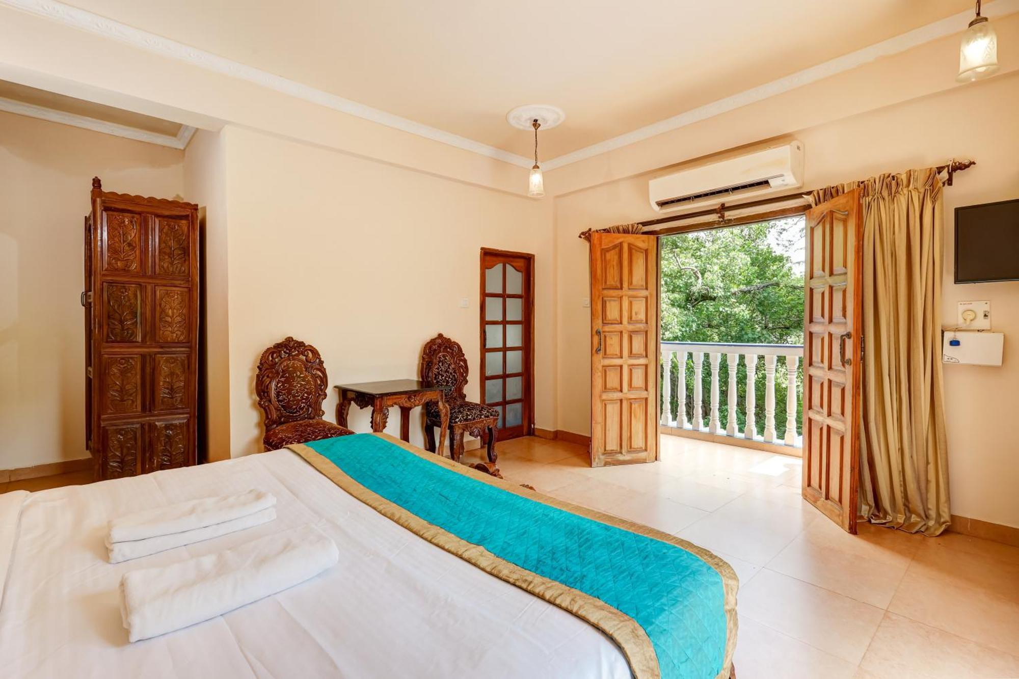 Mayflower Beach Resort By Casa Eternal Baga Bagian luar foto