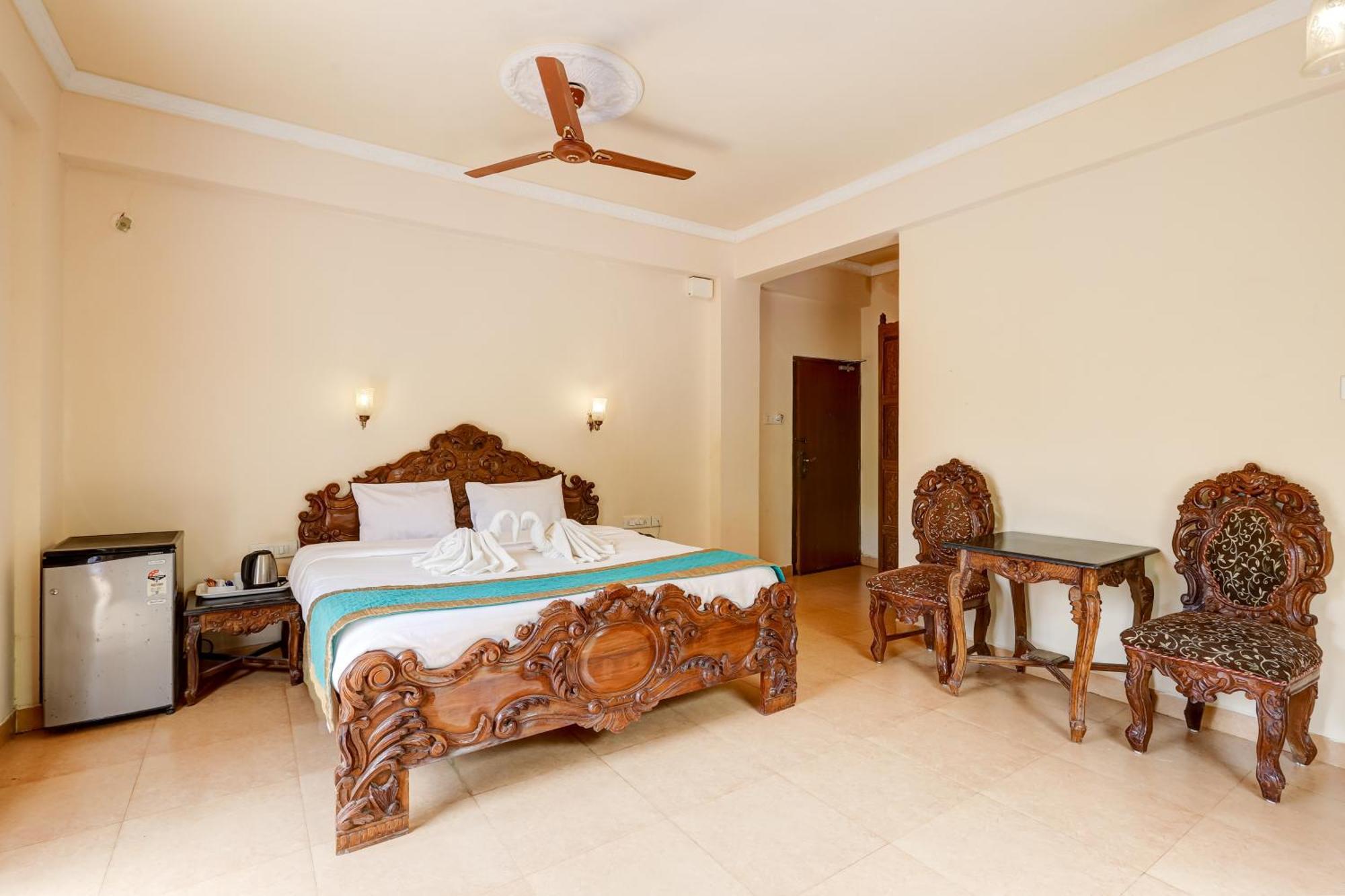 Mayflower Beach Resort By Casa Eternal Baga Ruang foto