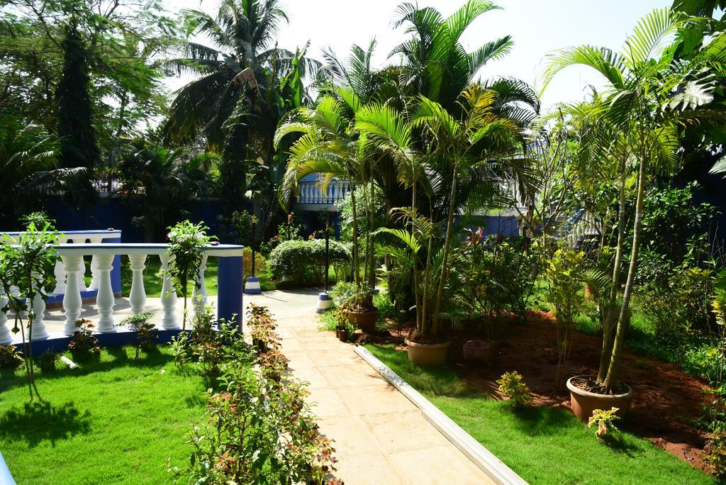 Mayflower Beach Resort By Casa Eternal Baga Bagian luar foto